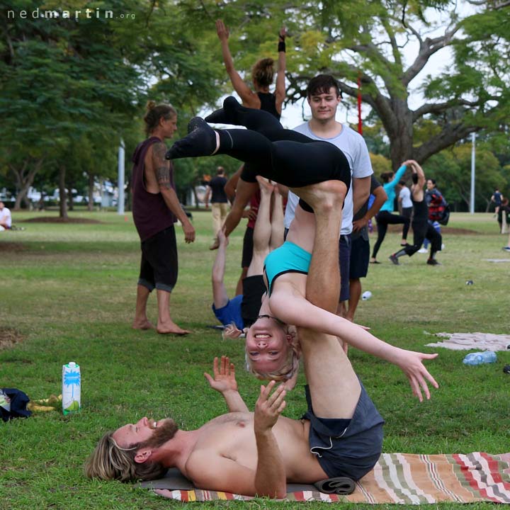 The Great Acro Exchange Part 6 – Brisbane: New Farm Park