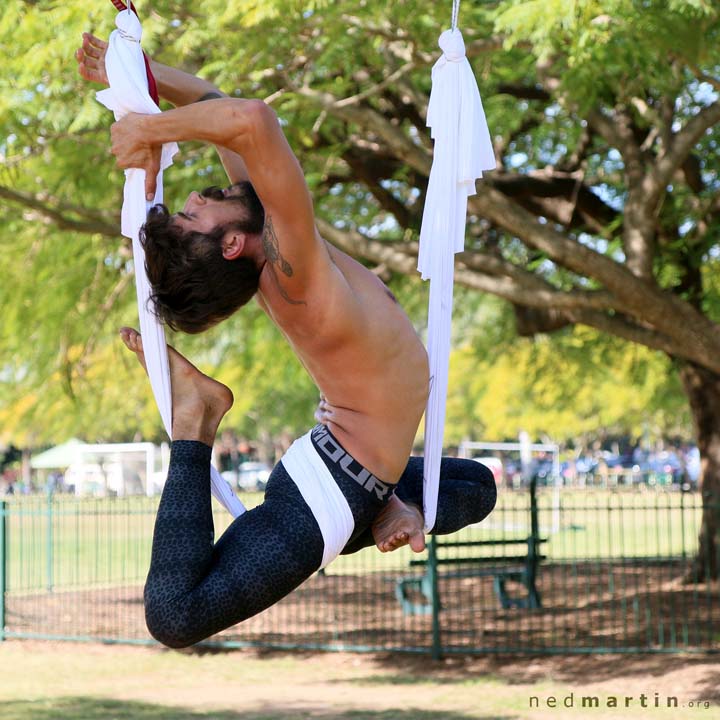 The Great Acro Exchange Part 6 – Brisbane: New Farm Park