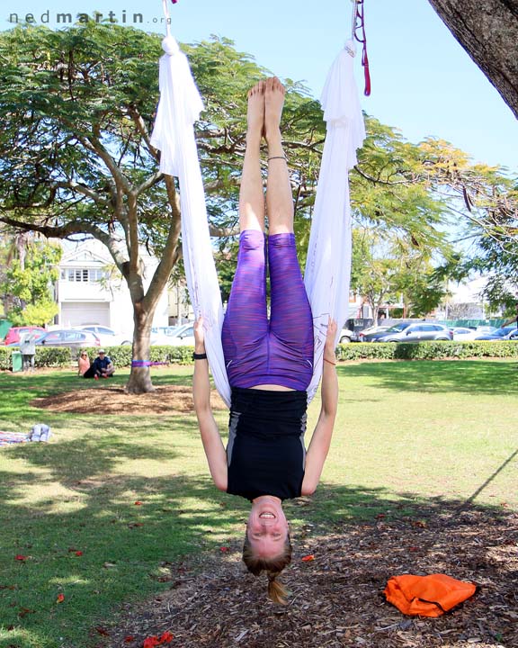 Bronwen, The Great Acro Exchange Part 6 – Brisbane: New Farm Park