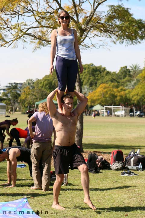 The Great Acro Exchange Part 6 – Brisbane: New Farm Park